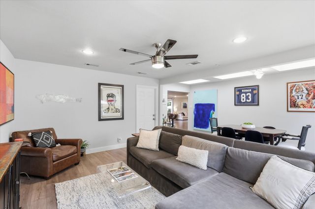306 W Northgate Drive, Irving, TX 75062