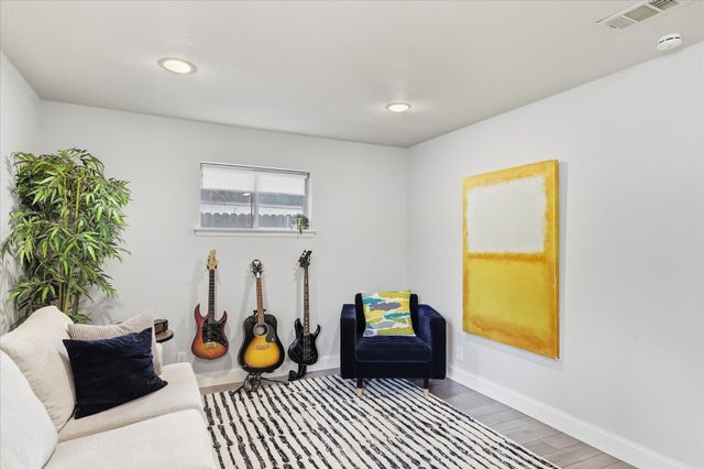 306 W Northgate Drive, Irving, TX 75062
