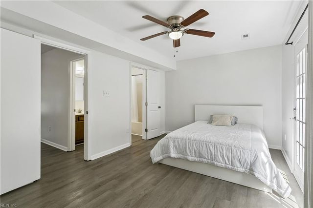 201 Crestwood CT, Yorktown, VA 23692