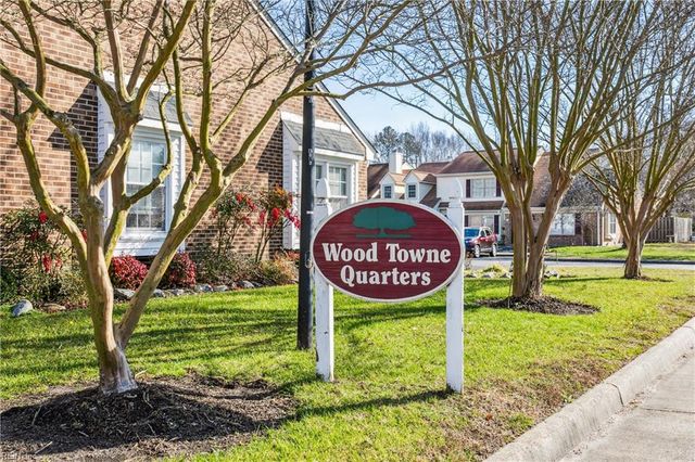 201 Crestwood CT, Yorktown, VA 23692