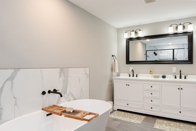 7604 Westwind Drive, Fort Worth, TX 76179