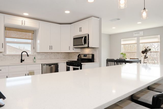 7604 Westwind Drive, Fort Worth, TX 76179