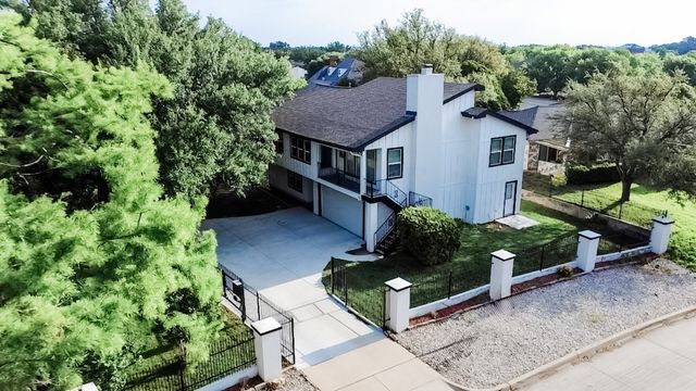 7604 Westwind Drive, Fort Worth, TX 76179