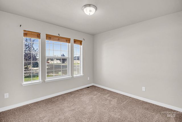 672 Heidi Ave, Twin Falls, ID 83301