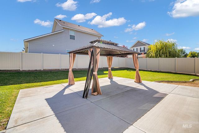 672 Heidi Ave, Twin Falls, ID 83301