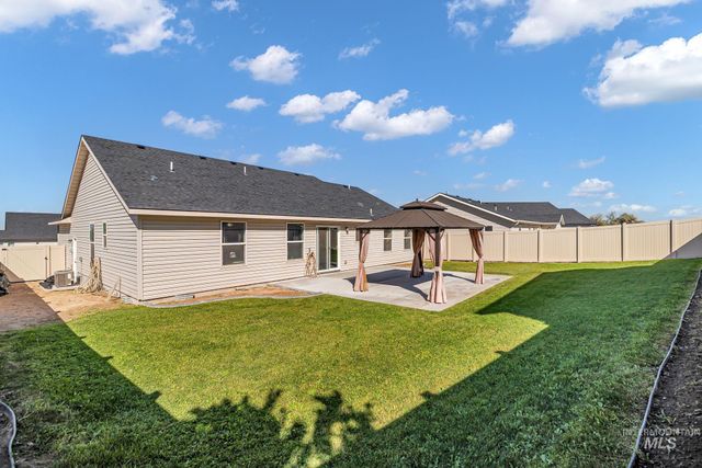 672 Heidi Ave, Twin Falls, ID 83301