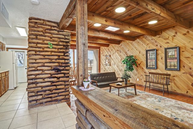 219 Monte Alto Place NE, Albuquerque, NM 87123