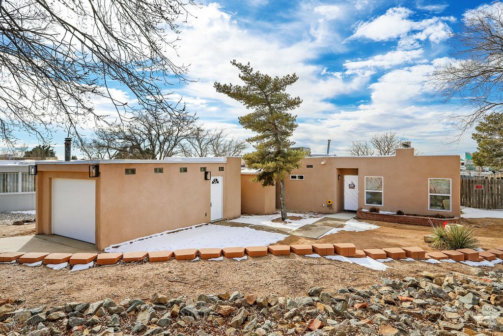 219 Monte Alto Place NE, Albuquerque, NM 87123