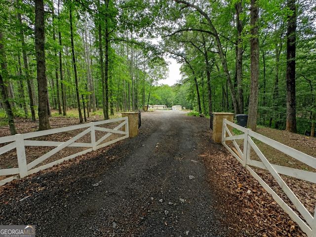 283 Brown Bridge Road, Auburn, GA 30011