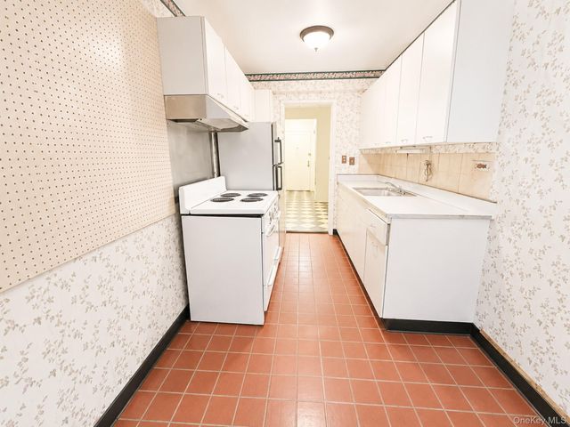 1010 Sherman Avenue 1G, Bronx, NY 10456