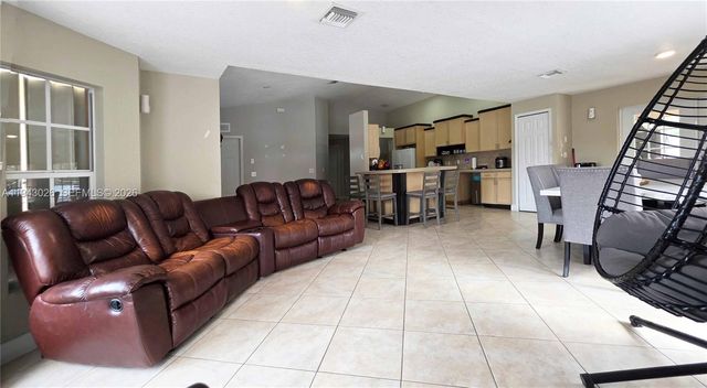 355 N Lindero ST, Clewiston, FL 33440