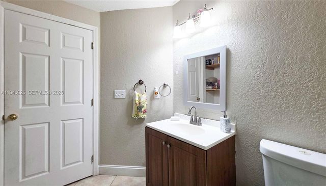 355 N Lindero ST, Clewiston, FL 33440