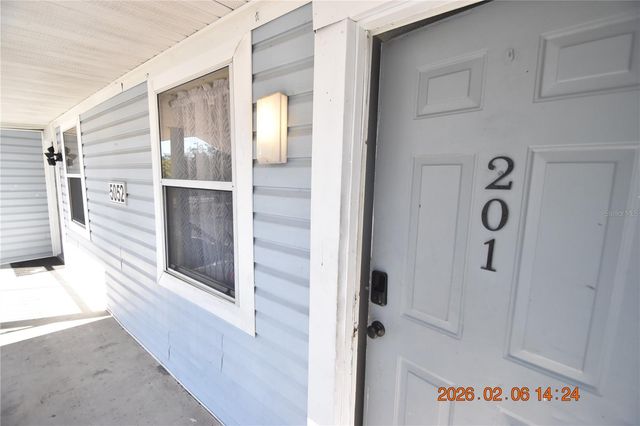 5052 TERRACE CLUB LANE 201, Tampa, FL 33617