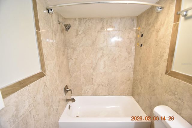 5052 TERRACE CLUB LANE 201, Tampa, FL 33617