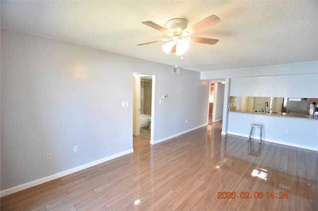 5052 TERRACE CLUB LANE 201, Tampa, FL 33617