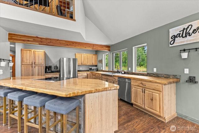 21710 78th Avenue E, Graham, WA 98338