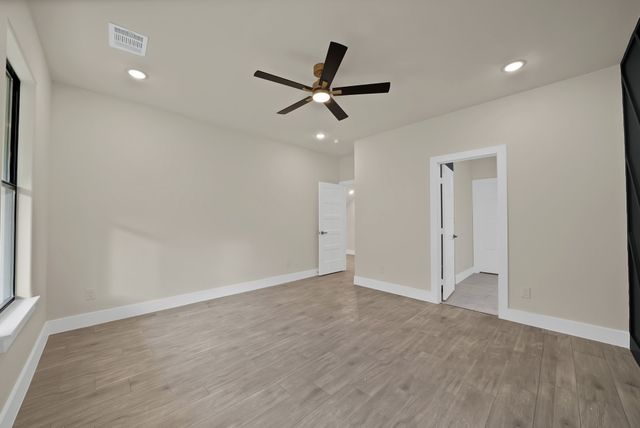 2925 River Ridge Court, Granbury, TX 76048