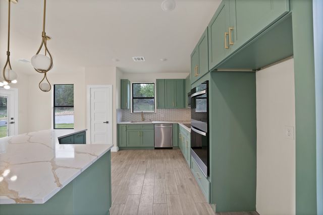2925 River Ridge Court, Granbury, TX 76048