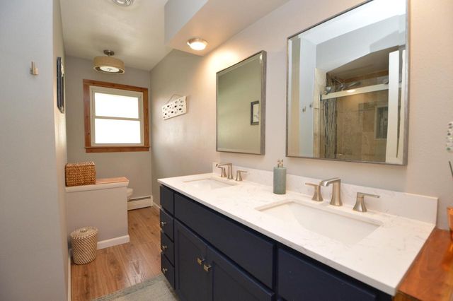 2132 Rambling Rose ROAD, Waukesha, WI 53186