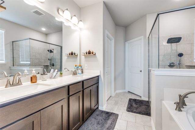 150 Spanish Moss Trail, Rhome, TX 76078