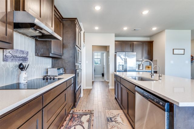 150 Spanish Moss Trail, Rhome, TX 76078