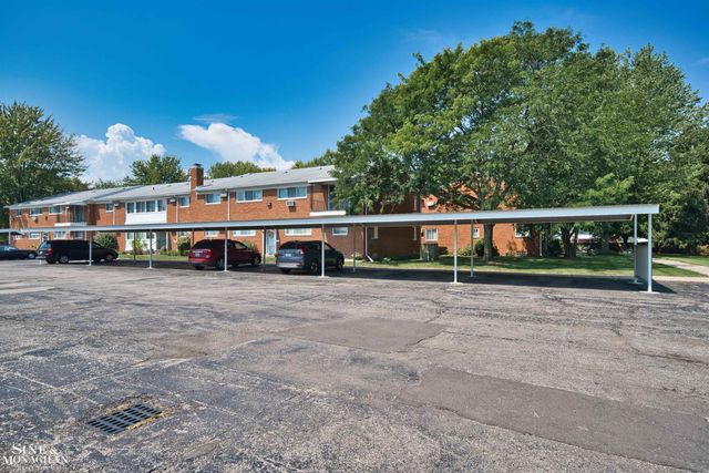 20923 Wildwood Drive, Harper Woods, MI 48225