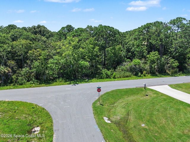 1681 Desco Street SE, Palm Bay, FL 32909