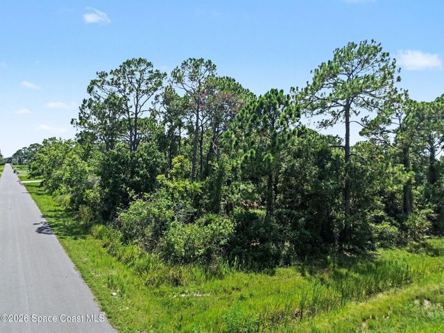 1681 Desco Street SE, Palm Bay, FL 32909