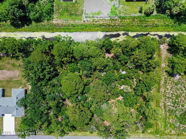 1681 Desco Street SE, Palm Bay, FL 32909