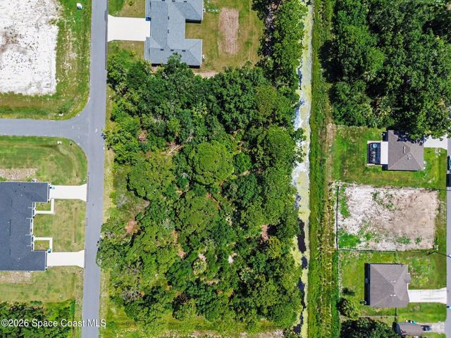 1681 Desco Street SE, Palm Bay, FL 32909