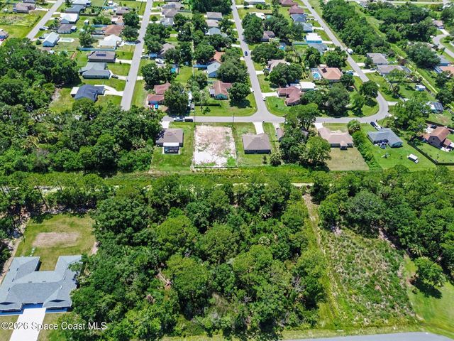 1681 Desco Street SE, Palm Bay, FL 32909