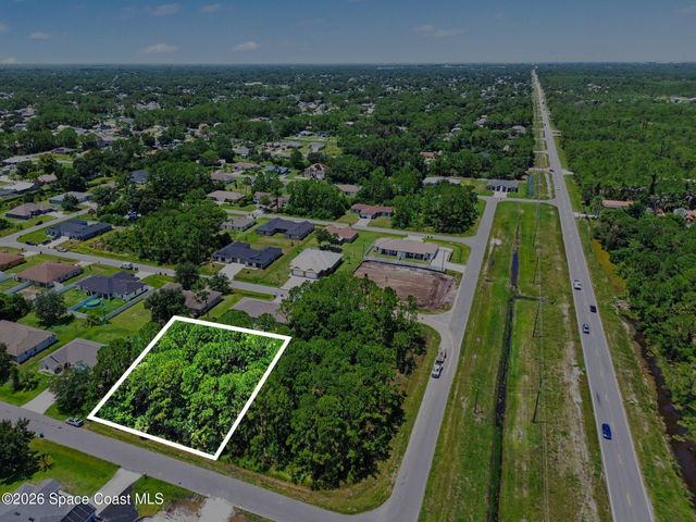 1681 Desco Street SE, Palm Bay, FL 32909
