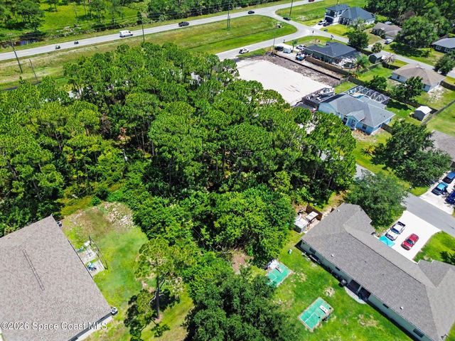 1681 Desco Street SE, Palm Bay, FL 32909