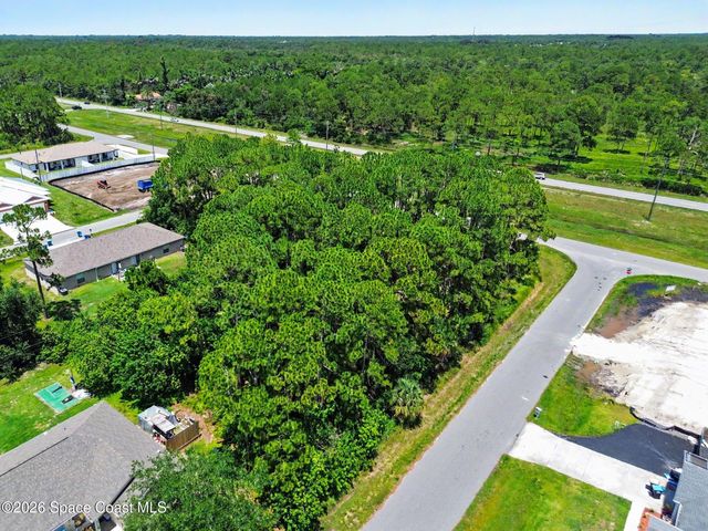 1681 Desco Street SE, Palm Bay, FL 32909