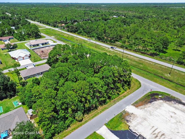 1681 Desco Street SE, Palm Bay, FL 32909
