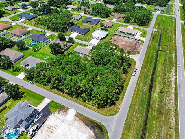 1681 Desco Street SE, Palm Bay, FL 32909