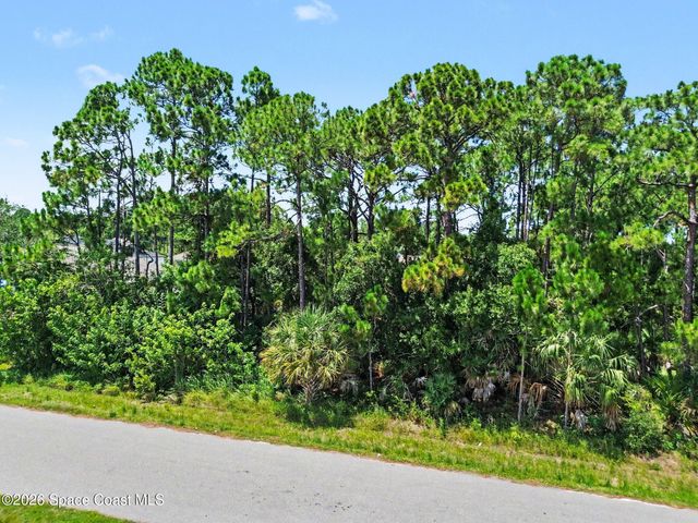 1681 Desco Street SE, Palm Bay, FL 32909