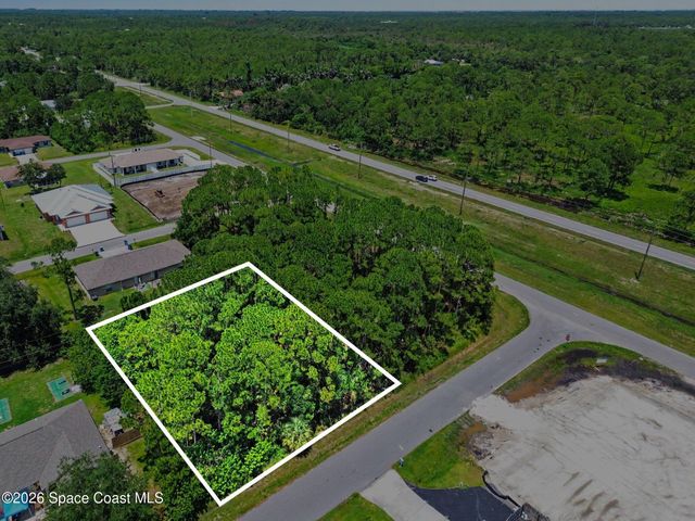 1681 Desco Street SE, Palm Bay, FL 32909