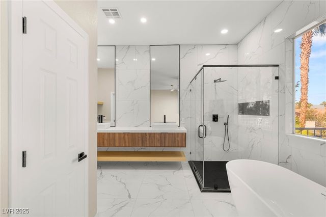 2104 Inverness Drive, Henderson, NV 89074