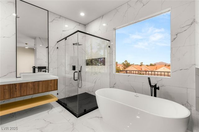 2104 Inverness Drive, Henderson, NV 89074