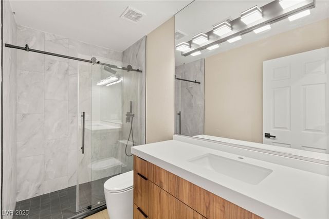 2104 Inverness Drive, Henderson, NV 89074