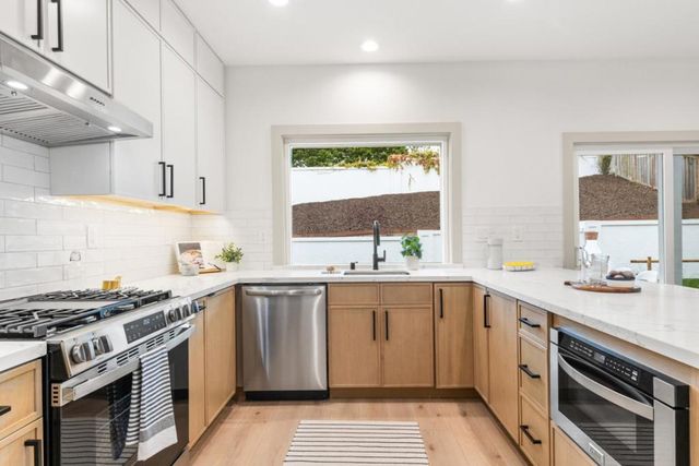 26 Driftwood Court, Pacifica, CA 94044