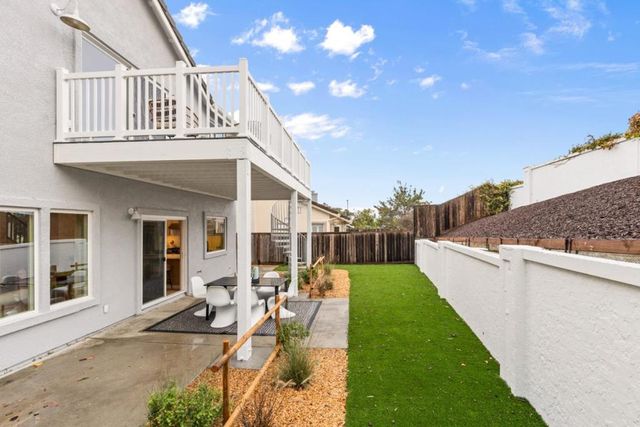 26 Driftwood Court, Pacifica, CA 94044