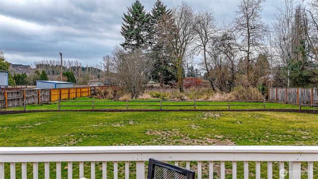 15026 106th Street E, Puyallup, WA 98374