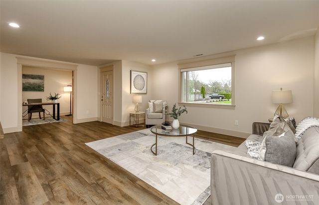 15026 106th Street E, Puyallup, WA 98374