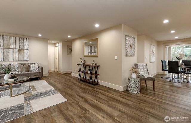 15026 106th Street E, Puyallup, WA 98374