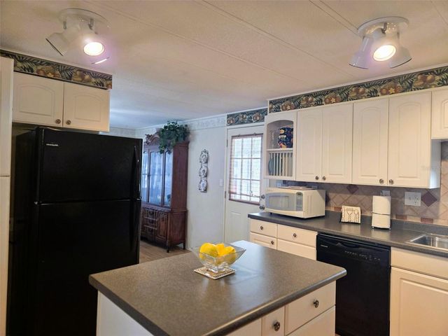 3225 SWEET GUM TERRACE, Sarasota, FL 34237