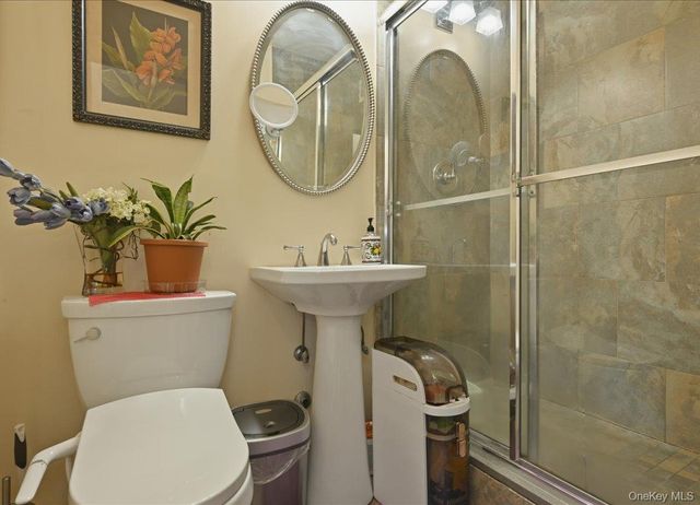 26910 Grand Central Parkway 31B, Floral Park, NY 11005