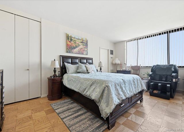 26910 Grand Central Parkway 31B, Floral Park, NY 11005