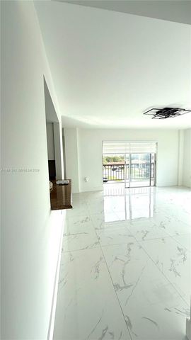 4174 Inverrary Dr 402, Lauderhill, FL 33319